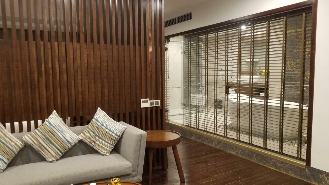 Eagle Hotel Dai Tiet Экстерьер фото